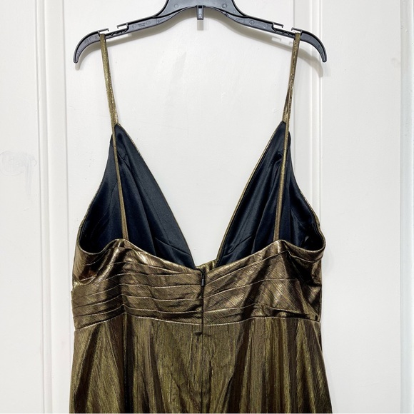 New IEENA for Mac Duggal Metallic Cocktail Dress in Gold Size 12 - Picture 7 of 11